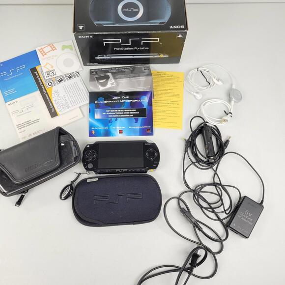 Sony PSP-1000 Black Console - Complete w/Box, Cases, Headphones/Ear Buds, Memory - Picture 1 of 9